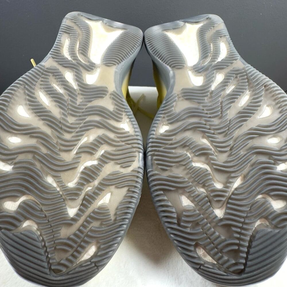 Yeezy Boost 380 “Hylte Glow” – FZ4990 | 12M - Picture 9 of 10